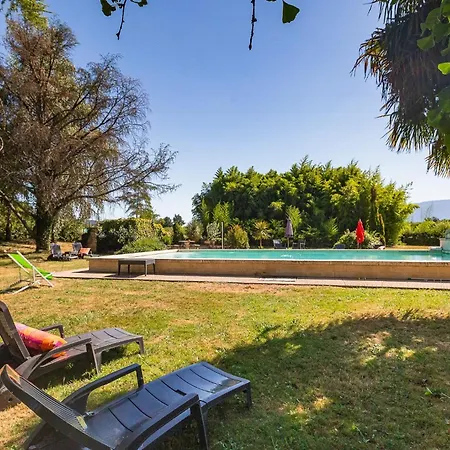 La Fontaine Des Rollands Holiday home *