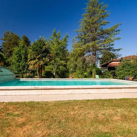 La Fontaine Des Rollands Holiday home