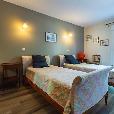 La Fontaine Des Rollands Holiday home