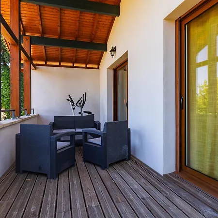 Holiday home La Fontaine Des Rollands
