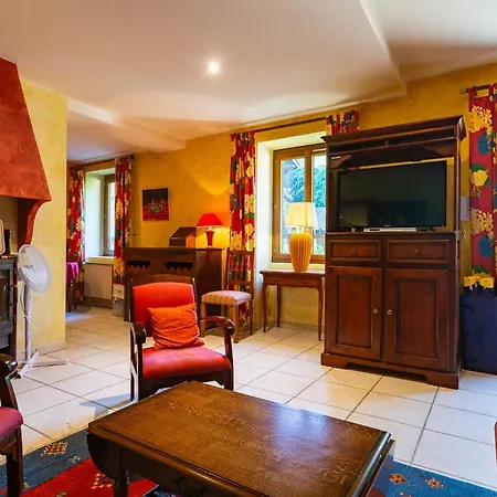 La Fontaine Des Rollands Holiday home *