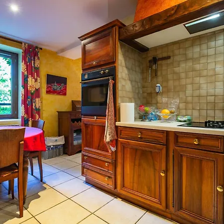 La Fontaine Des Rollands *